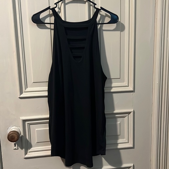 Shein black cutout tank xl - Picture 1 of 1